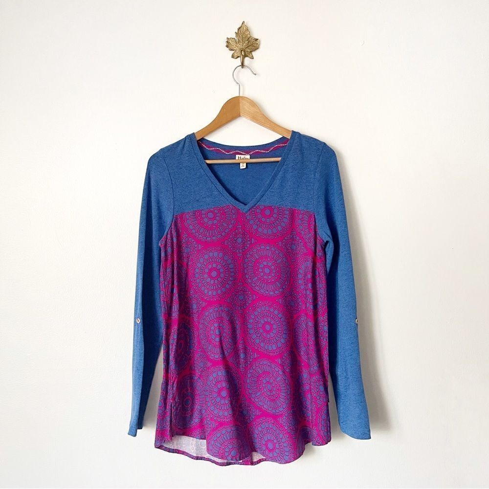 Anthropologie Hatley Blue Pink Vneck top Small NWOT